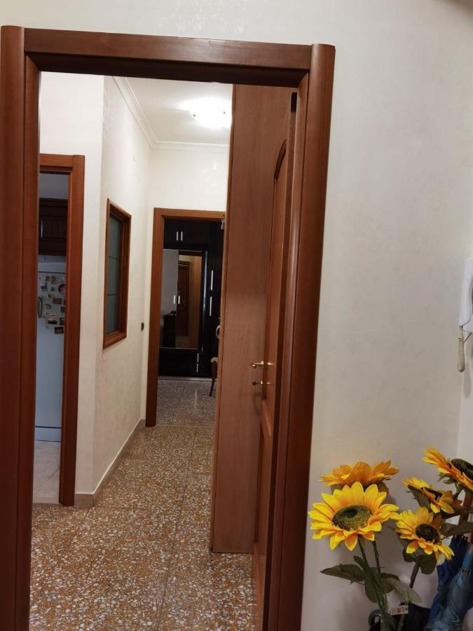 Appartamento Per Turisti E Famiglie Roma エクステリア 写真