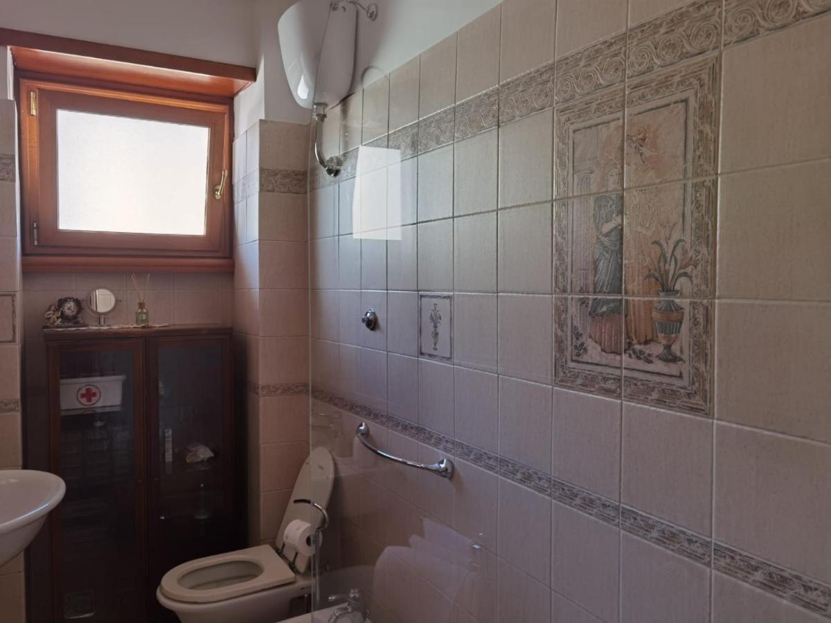 Appartamento Per Turisti E Famiglie Roma エクステリア 写真